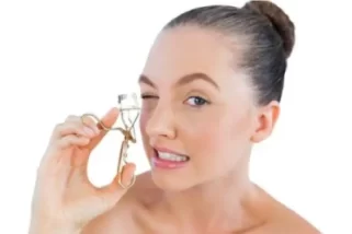 Curl Your Straight Eyelashes - Thy These Simple Hack At Home
