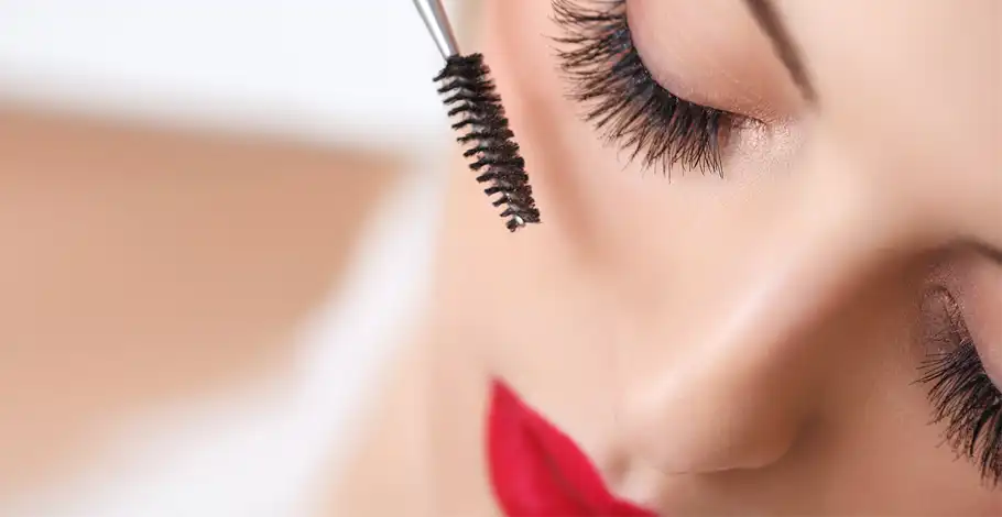 Using Vaseline to Lengthen Eyelashes - Try These Tips